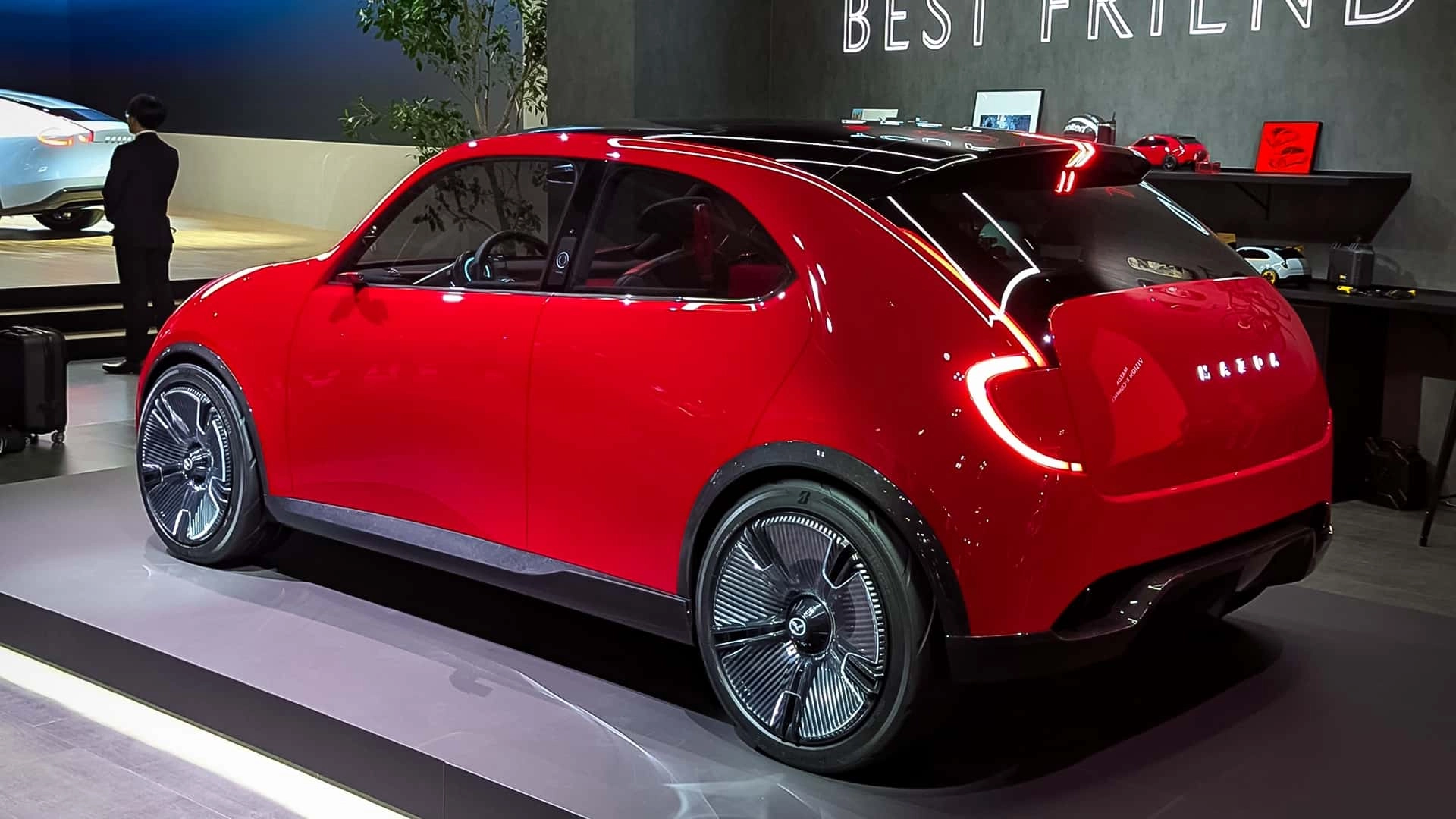 Mazda vision x compact 2025 auf der japan mobility show 2025 (1)